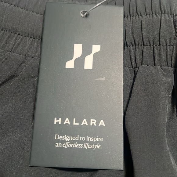 Halara Mid Rise Drawstring Contrast Mesh 2-in-1 Flowy Running Shorts 3' |NEW/NWT - Picture 10 of 11